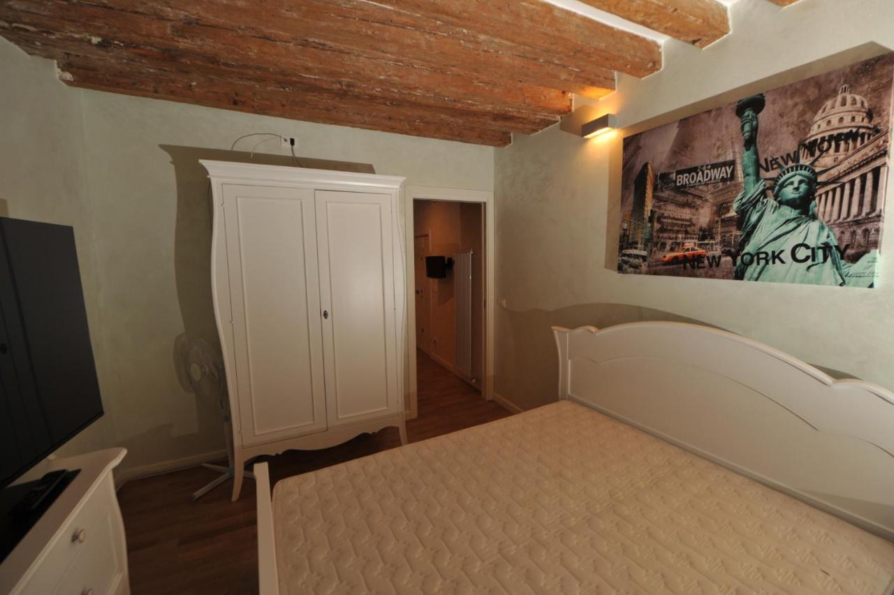 Calle De La Comare البندقية المظهر الخارجي الصورة