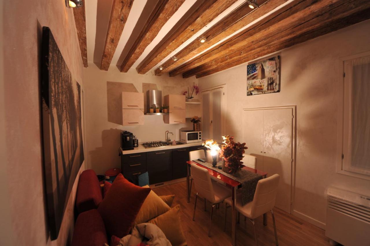 Calle De La Comare البندقية المظهر الخارجي الصورة